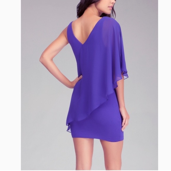 Bebe Asymmetrical Flutter Sleeve Printed Dress (M, Blue/Floral) - Picture 11 of 13